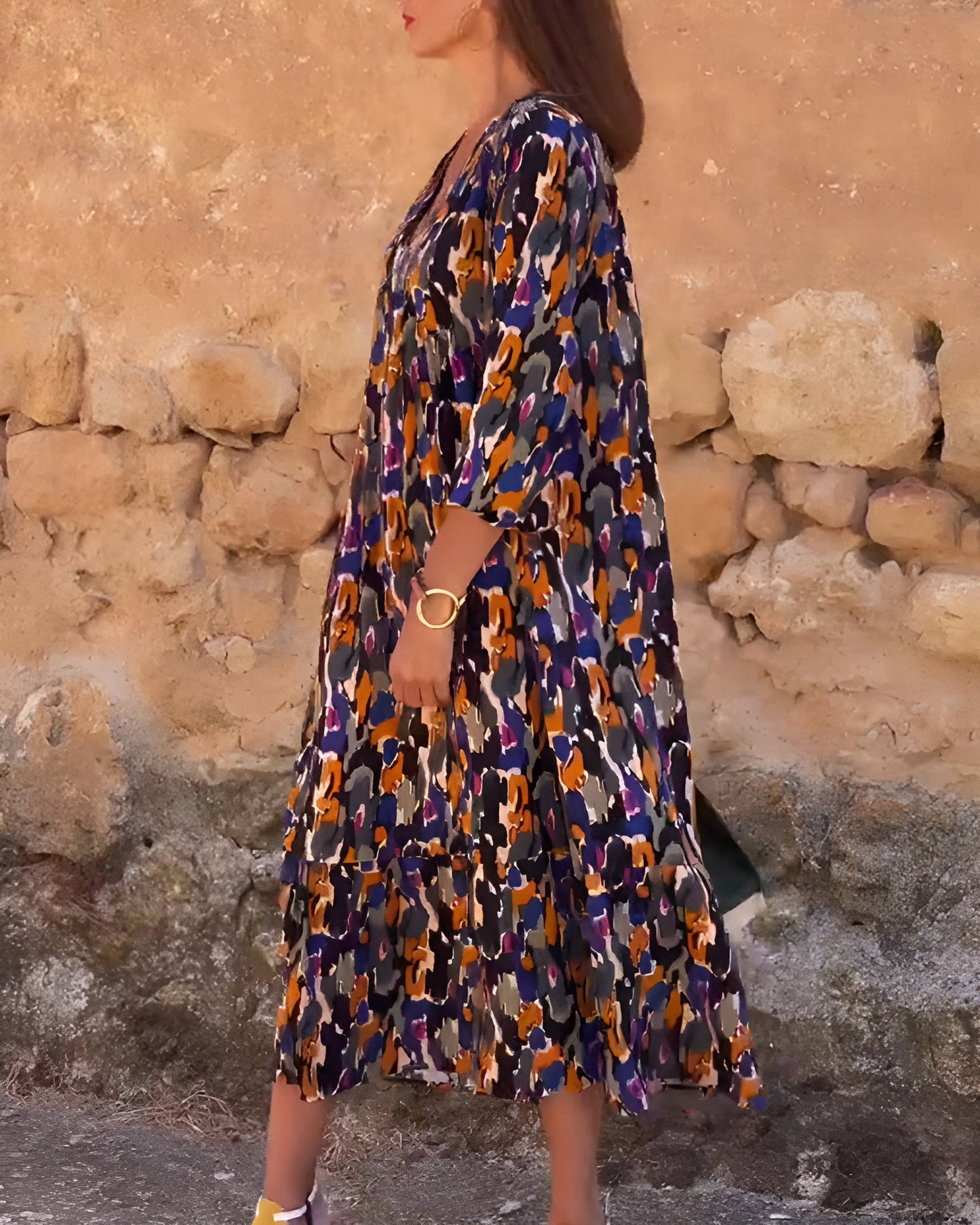 Van Dann | V-hals jurk met retroprint