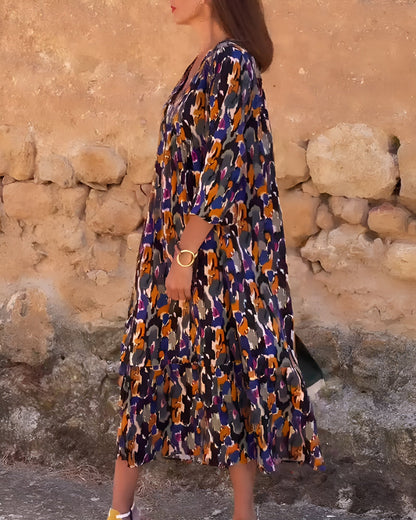 Van Dann | V-hals jurk met retroprint