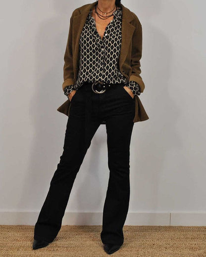 Van Dann | Relaxed V-Hals Midi-Shirt